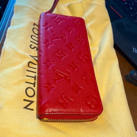LOUIS Vuitton Red Empreinte Clemence Wallet - Picture 1 of 10